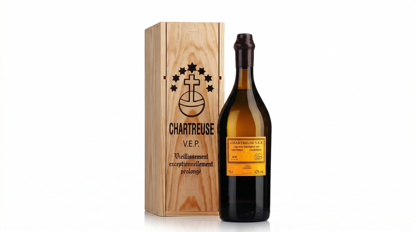 Bouteille Chartreuse VEP Jaune 42% vol. coffret bois - Cuvéria