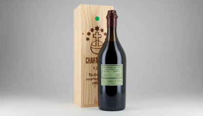 Bouteille de Chartreuse V.E.P. Verte 54% vol. 1L avec son coffret bois d'origine - Cuveria